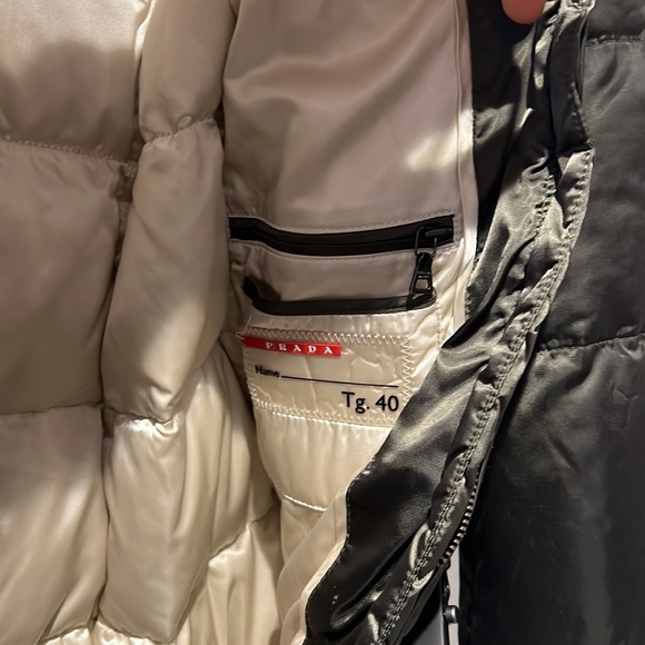 Elegant puffer coat size 40 Italy so 36 French and US 4 - Picture 6 of 8